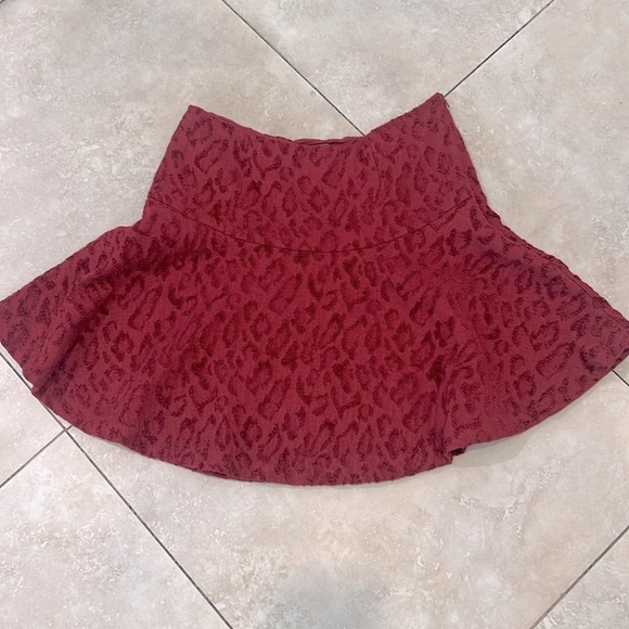 Free People Chenille Cheetah Skirt Size 6 - Picture 1 of 8